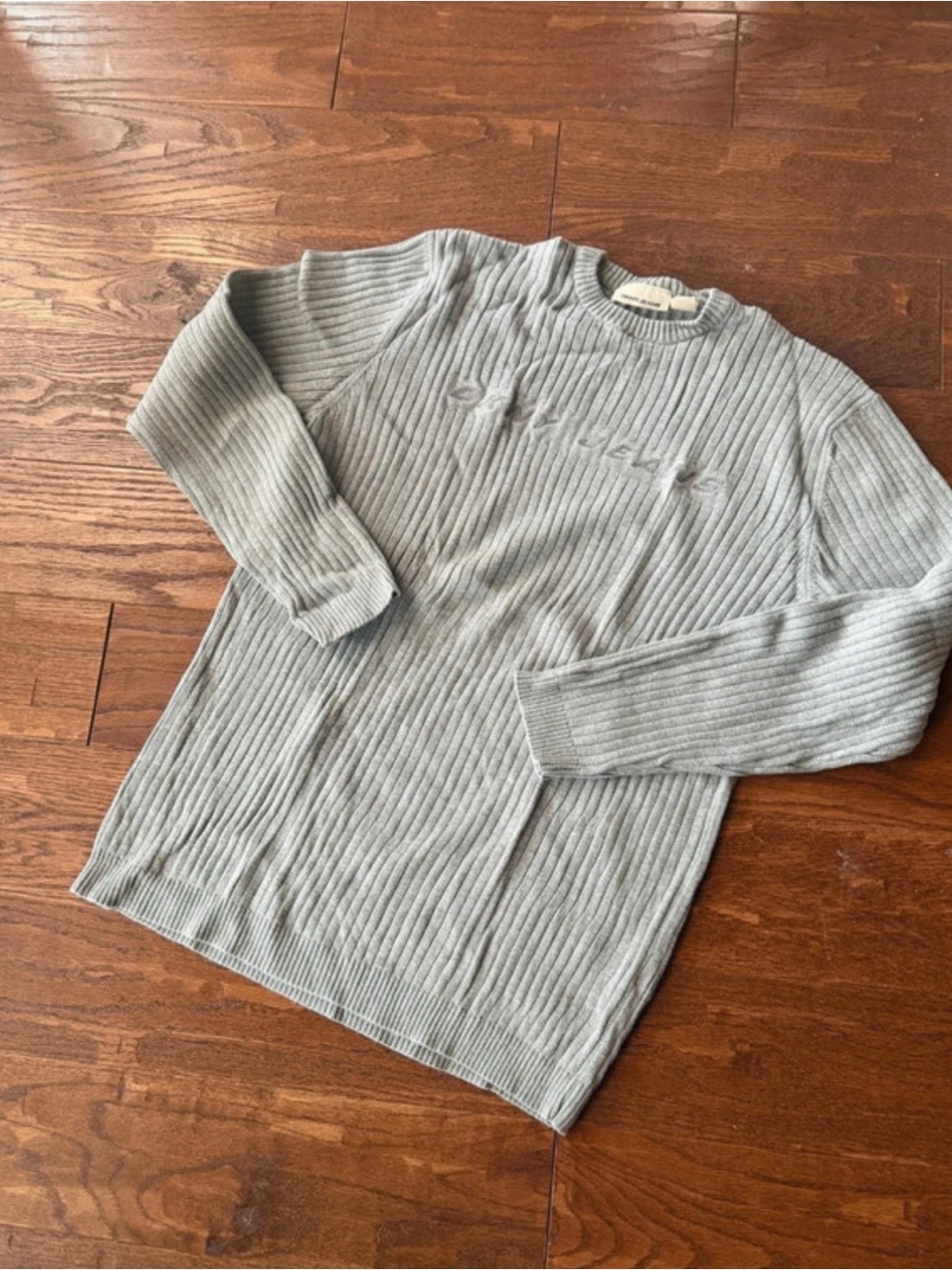 DKNY Men’s Light Gray Ribbed Crewneck Sweater